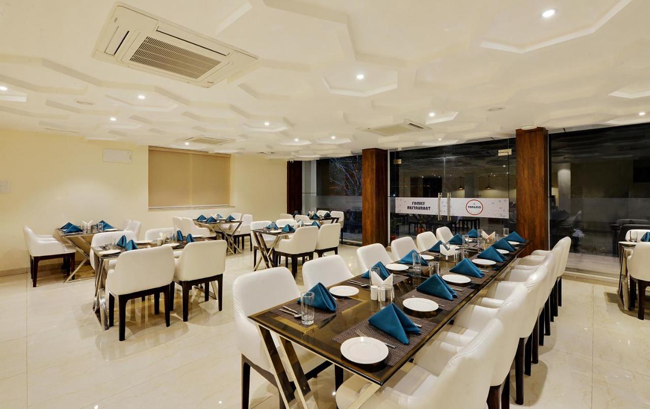 Mastiff Select Gulbarga Hotel Гулбарга Екстер'єр фото