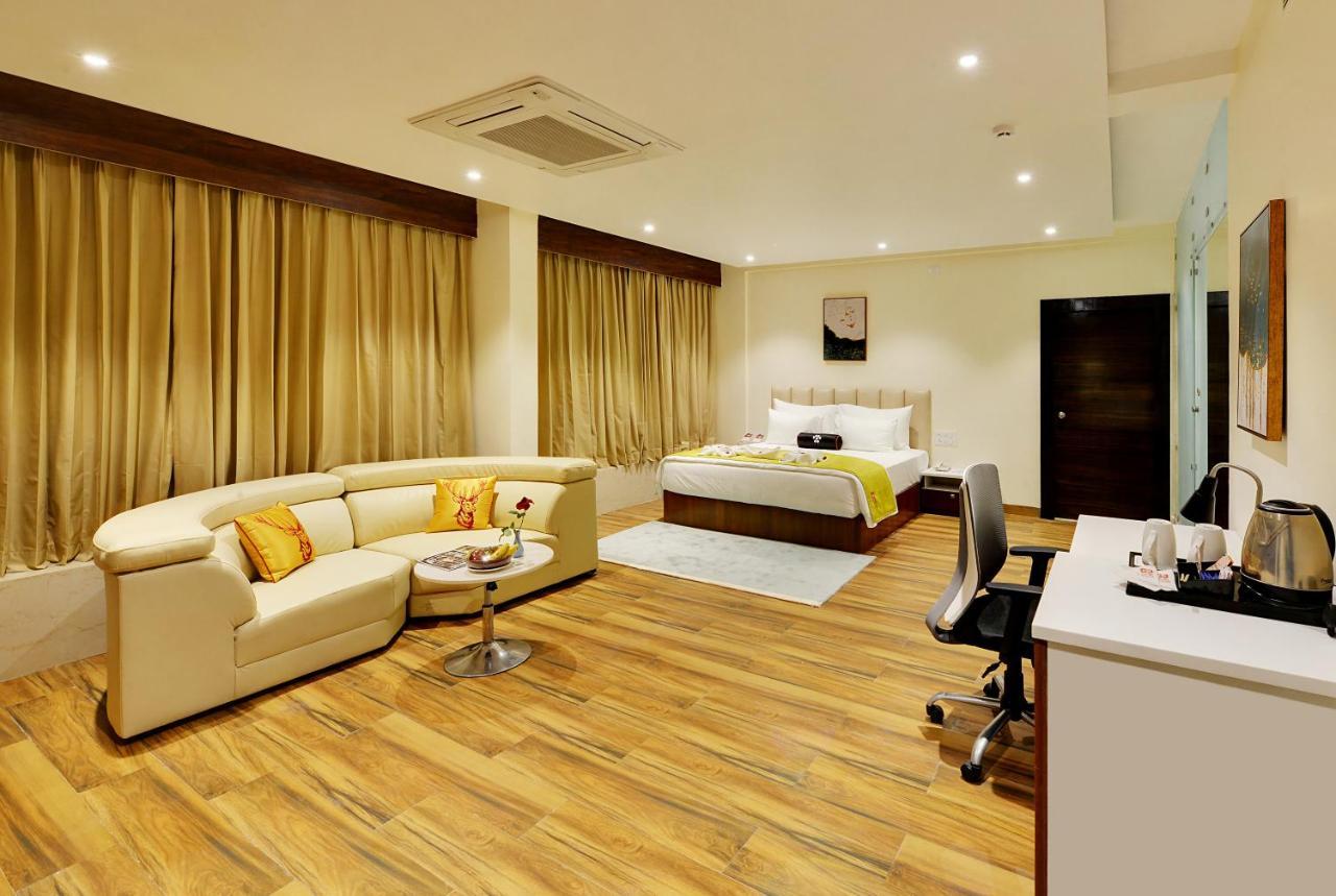 Mastiff Select Gulbarga Hotel Гулбарга Екстер'єр фото