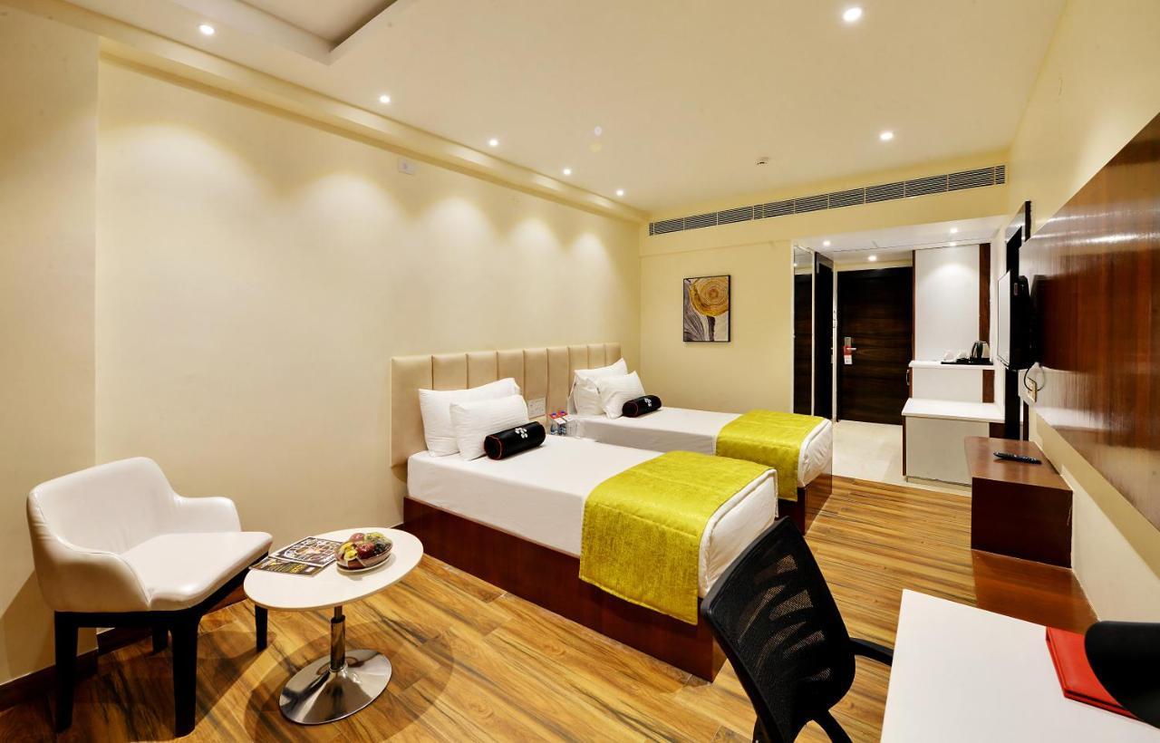 Mastiff Select Gulbarga Hotel Гулбарга Екстер'єр фото