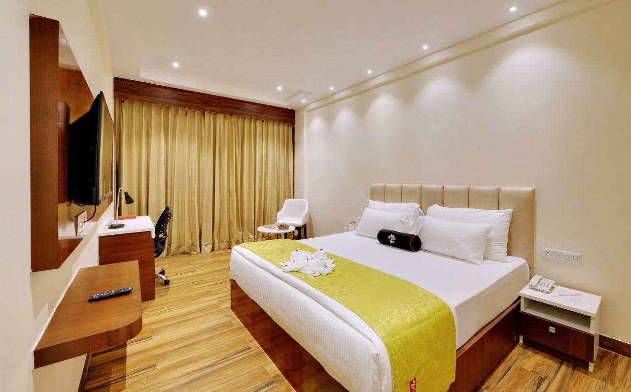 Mastiff Select Gulbarga Hotel Гулбарга Екстер'єр фото
